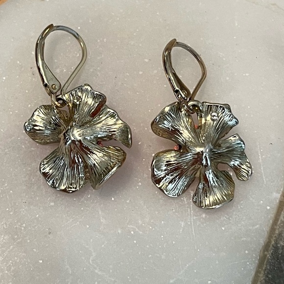 Coral Orange Enamel Floral Drop Earrings Gold Tone - Picture 11 of 12